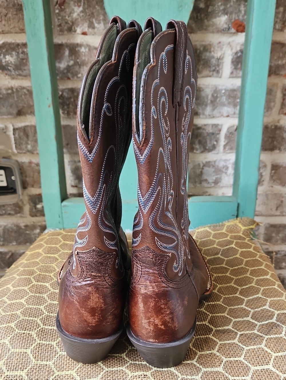 Ariat Leather Cowboy Style Brown And Blue Boots - Picture 4 of 7